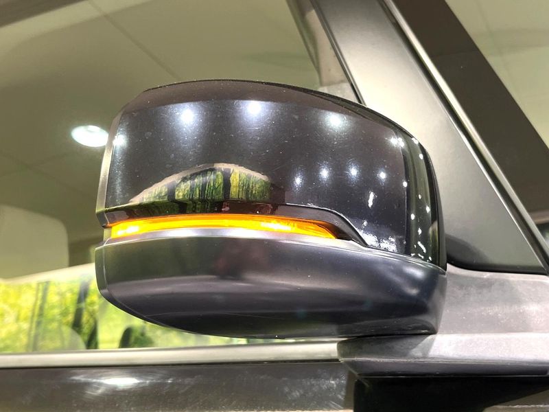 2018 Honda N-BOX DBA-JF3 (UW-6a30be2354be4)[18]