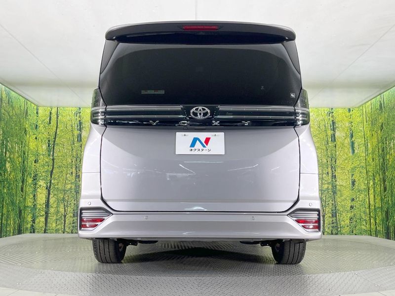 2023 Toyota Voxy 6BA-MZRA90W (UW-6a30befcdfbc3)[19]
