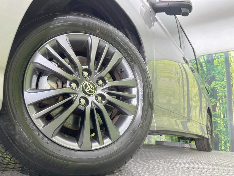 2023 Toyota Voxy 6BA-MZRA90W (UW-6a30befcdfbc3)[10]