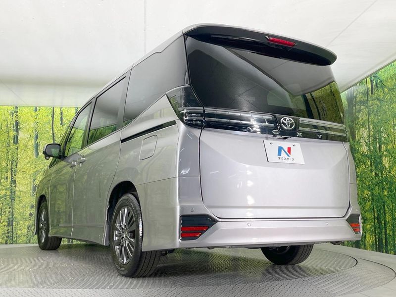 2023 Toyota Voxy 6BA-MZRA90W (UW-6a30befcdfbc3)[18]