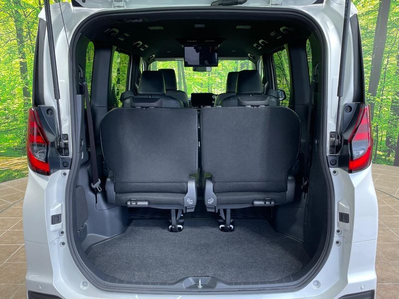 2023 Toyota Noah 6BA-MZRA90W (UW-6a30befdaaaa3)[24]