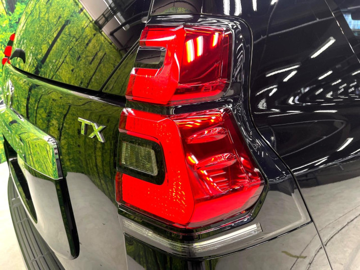 2021 Toyota Land Cruiser Prado 3BA-TRJ150W (UW-6a30bf4f288a7)[17]