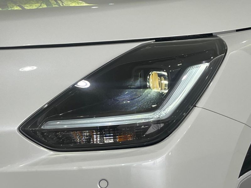 2024 Suzuki Swift 5AA-ZDEDS (UW-6a30bf737bd31)[29]