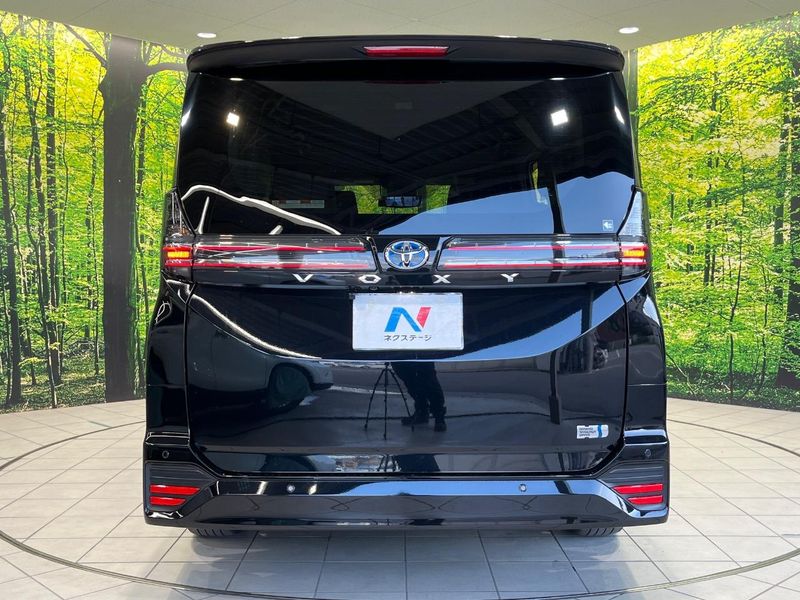 2023 Toyota Voxy 6AA-ZWR90W (UW-6a30bfaa86fb1)[28]