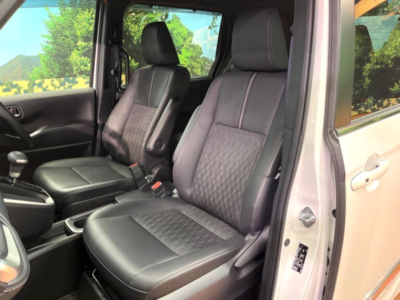 2024 Toyota Noah 6AA-ZWR90W (UW-6a30bfab23aef)[12]
