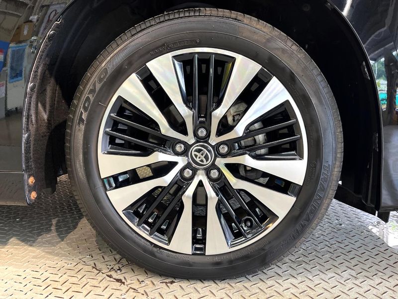 2019 Toyota Vellfire DBA-AGH30W (UW-6a320f64a02a3)[29]