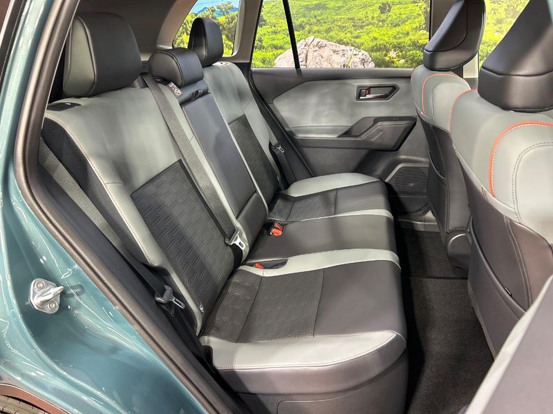 2026 Toyota RAV4 6AA-AXAN64 (UW-6a320f7b4ce73)[17]