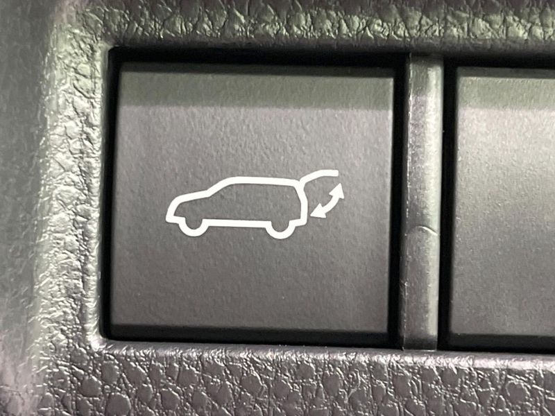 2021 Toyota Harrier Hybrid 6AA-AXUH80 (UW-6a320f7f0b729)[20]