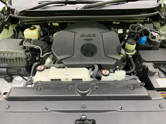 2020 Toyota Land Cruiser Prado LDA-GDJ150W (UW-6a320fdb32d73)[4]