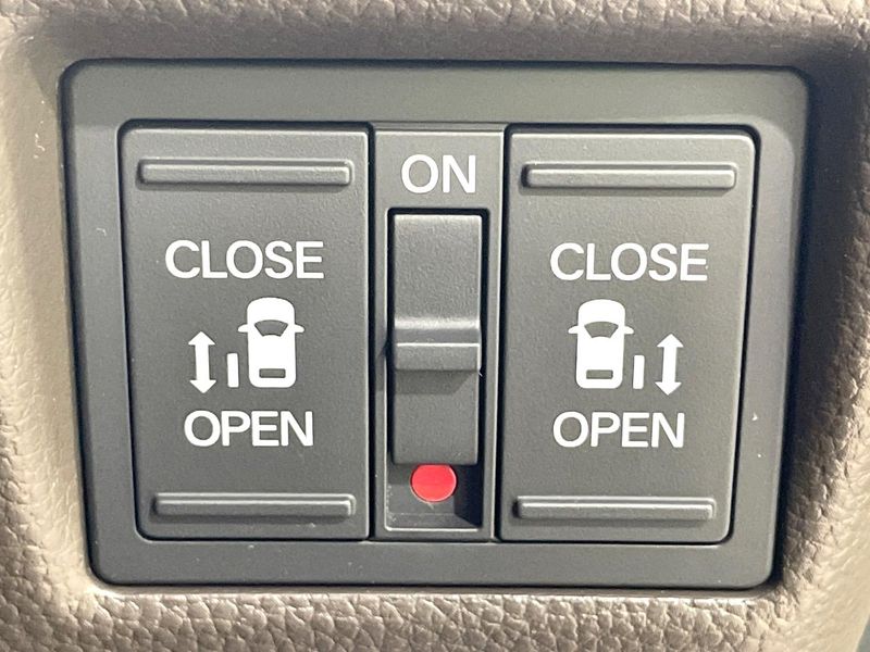 2023 Honda N-BOX 6BA-JF3 (UW-6a3210470b5ff)[13]