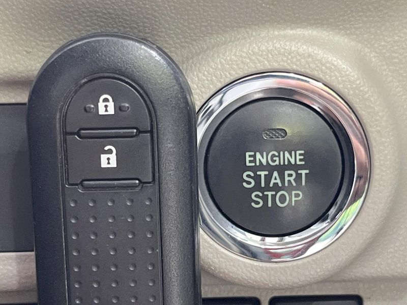 2015 Daihatsu Cast DBA-LA250S (UW-6a32107d80a75)[18]