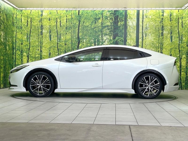 2023 Toyota Prius 6AA-MXWH60 (UW-6a32112348902)[11]