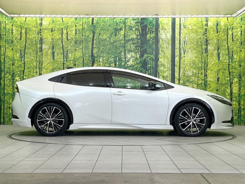 2023 Toyota Prius 6AA-MXWH60 (UW-6a32112348902)[7]