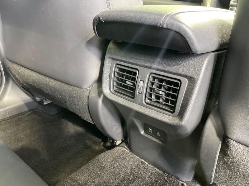 2021 Toyota Harrier Hybrid 6AA-AXUH80 (UW-6a335fb9c3fbd)[21]