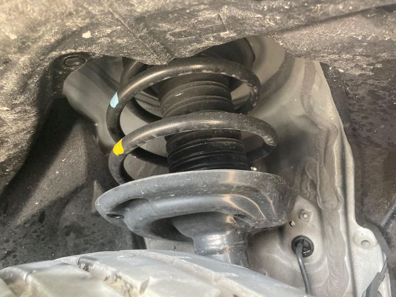 2024 Toyota Harrier Hybrid 6AA-AXUH80 (UW-6a335fbe68932)[18]