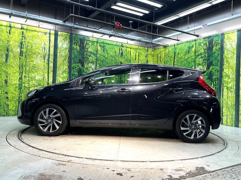 2022 Toyota Aqua 6AA-MXPK11 (UW-6a3360c1ee6a1)[7]