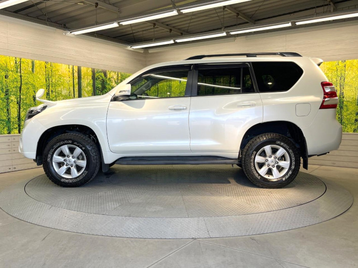 2016 Toyota Land Cruiser Prado CBA-TRJ150W (UW-6a33610210b00)[11]