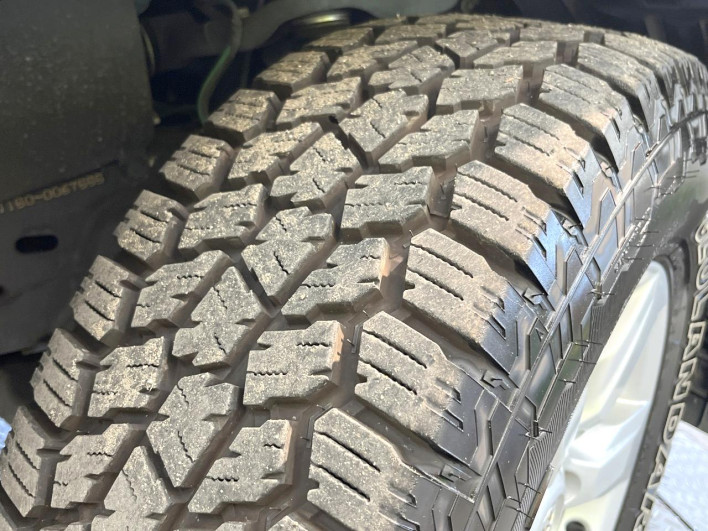 2016 Toyota Land Cruiser Prado CBA-TRJ150W (UW-6a33610210b00)[17]