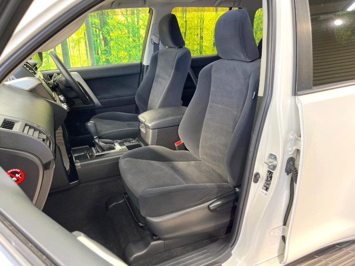 2016 Toyota Land Cruiser Prado CBA-TRJ150W (UW-6a33610210b00)[21]