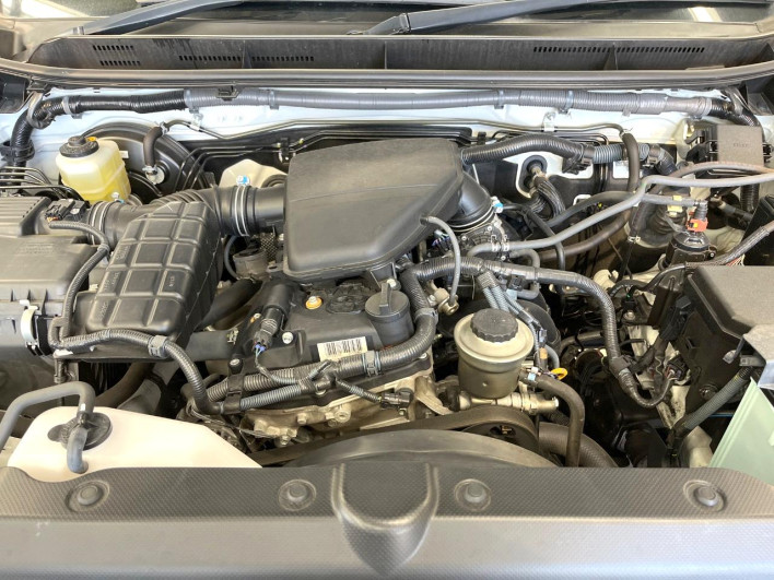 2016 Toyota Land Cruiser Prado CBA-TRJ150W (UW-6a33610210b00)[4]