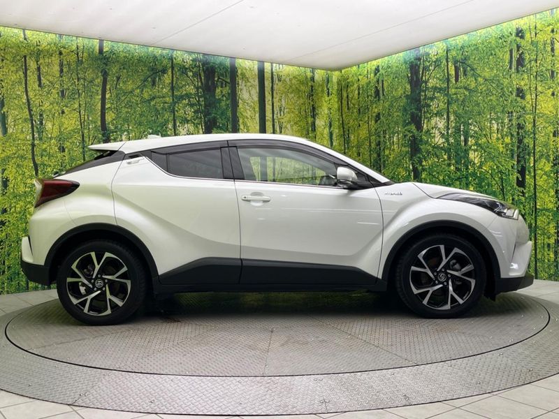 2018 Toyota C-HR DAA-ZYX10 (UW-6a336141406c4)[10]