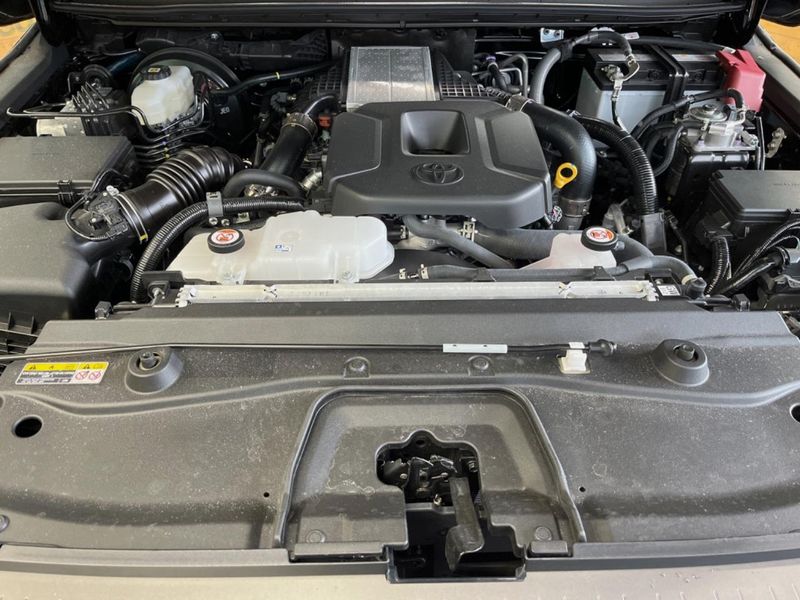 2025 Toyota Land Cruiser 250 3DA-GDJ250W (UW-6a34b269e7f13)[10]