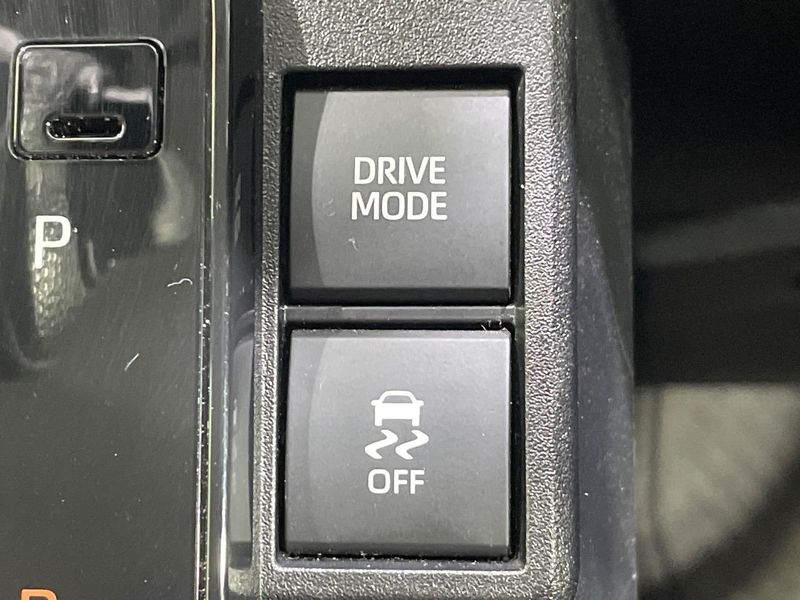 2024 Toyota Sienta 5BA-MXPC10G (UW-6a34b36fbe890)[15]