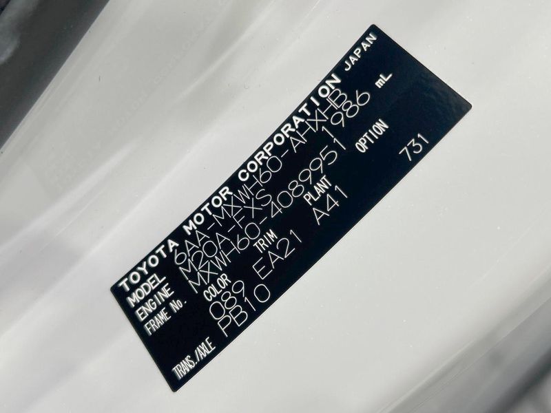 2024 Toyota Prius 6AA-MXWH60 (UW-6a34b386d90e3)[1]