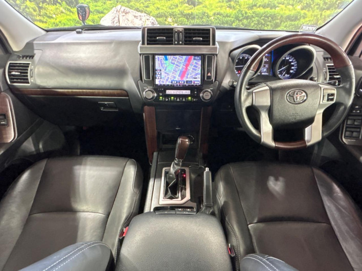 2014 Toyota Land Cruiser Prado CBA-TRJ150W (UW-6a34b3d25dbc1)[27]