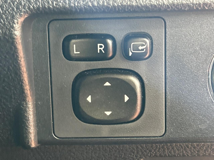 2014 Toyota Land Cruiser Prado CBA-TRJ150W (UW-6a34b3d25dbc1)[5]