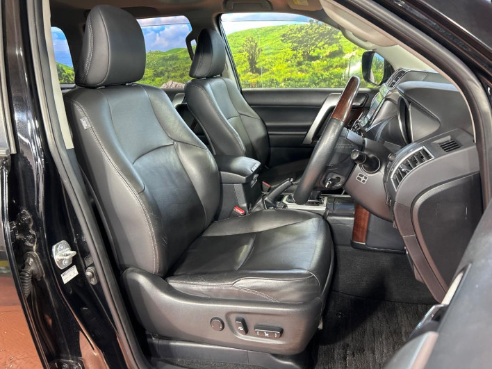 2014 Toyota Land Cruiser Prado CBA-TRJ150W (UW-6a34b3d25dbc1)[21]