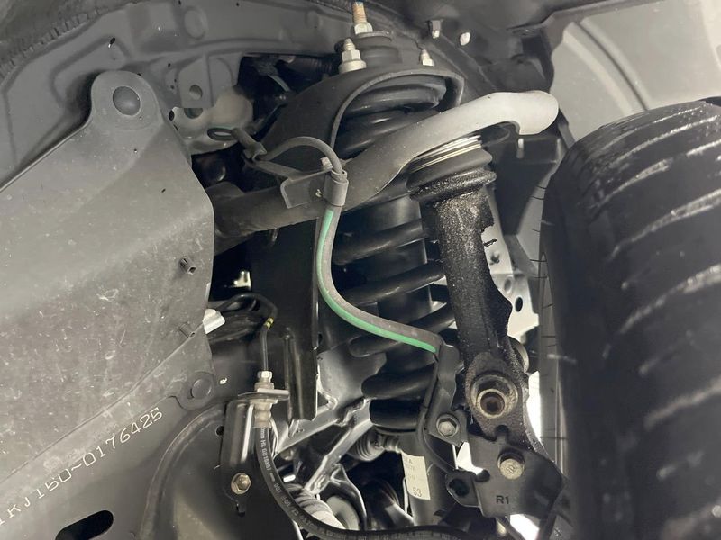 2023 Toyota Land Cruiser Prado 3BA-TRJ150W (UW-6a34b3d57458c)[21]