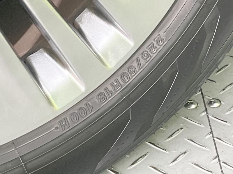 2024 Toyota Alphard 3BA-AGH40W (UW-6a36038540571)[16]