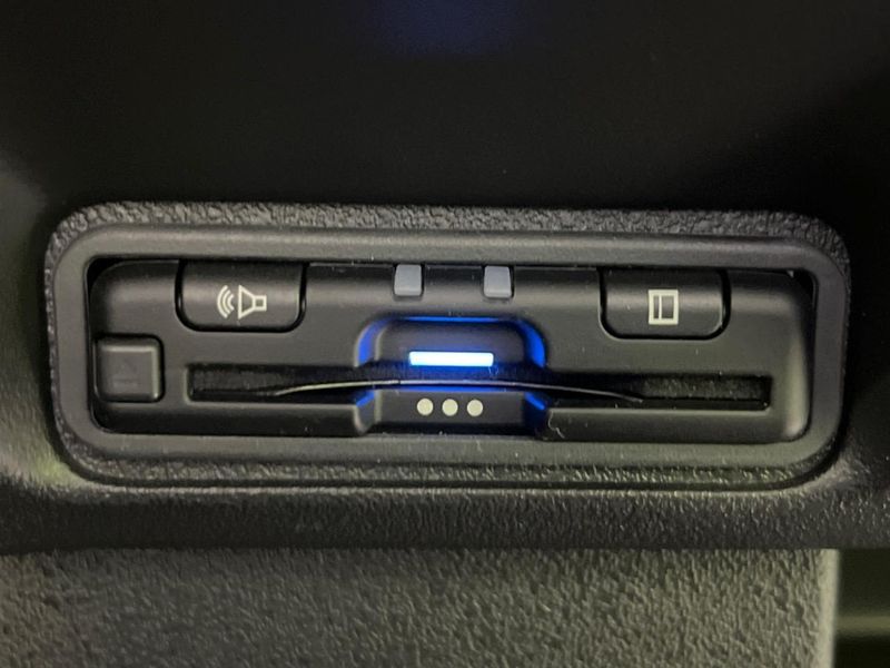 2023 Honda N-BOX CUSTOM 6BA-JF6 (UW-6a360459c48dc)[14]