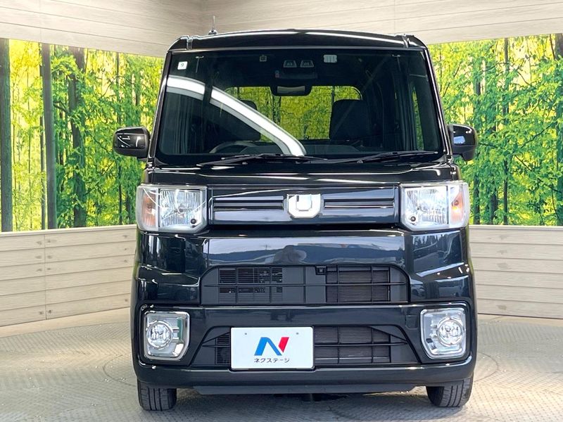 2020 Daihatsu Wake 4BA-LA700S (UW-6a36049451938)[6]