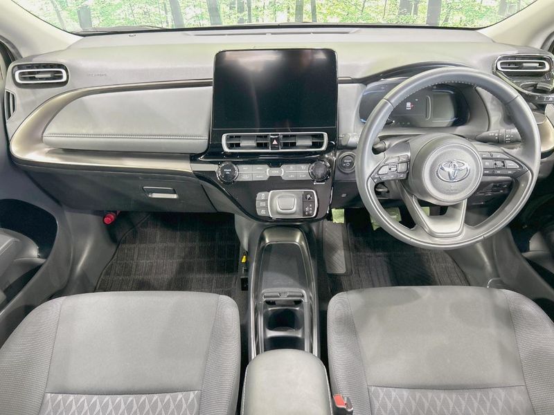 2024 Toyota Aqua 6AA-MXPK11 (UW-6a36050578a3b)[27]