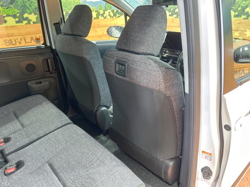 2026 Toyota Sienta 6AA-MXPL10G (UW-6a36050a6d8ff)[28]