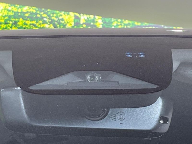 2021 Honda Vezel 6AA-RV6 (UW-6a36055674542)[5]