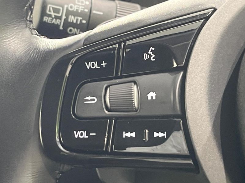 2021 Honda Vezel 6AA-RV6 (UW-6a36055674542)[13]