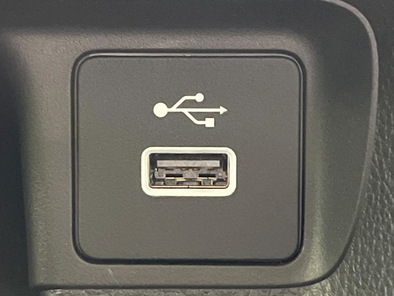 2021 Honda Vezel 6AA-RV6 (UW-6a36055674542)[21]