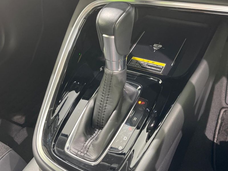 2021 Honda Vezel 6AA-RV6 (UW-6a36055674542)[18]