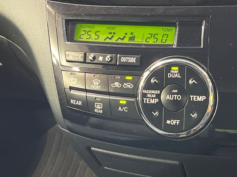 2013 Toyota Estima DBA-ACR50W (UW-6a3754cf30518)[11]