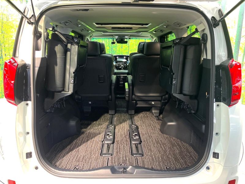 2022 Toyota Alphard 3BA-AGH30W (UW-6a3754d7e2b20)[28]