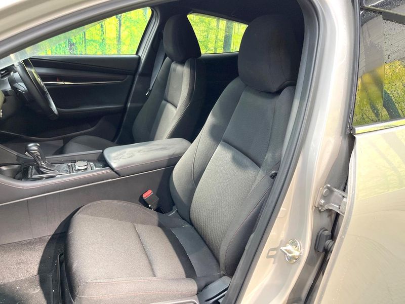 2023 Mazda Mazda 3 Fastback 3DA-BP8R (UW-6a37552018bd5)[22]