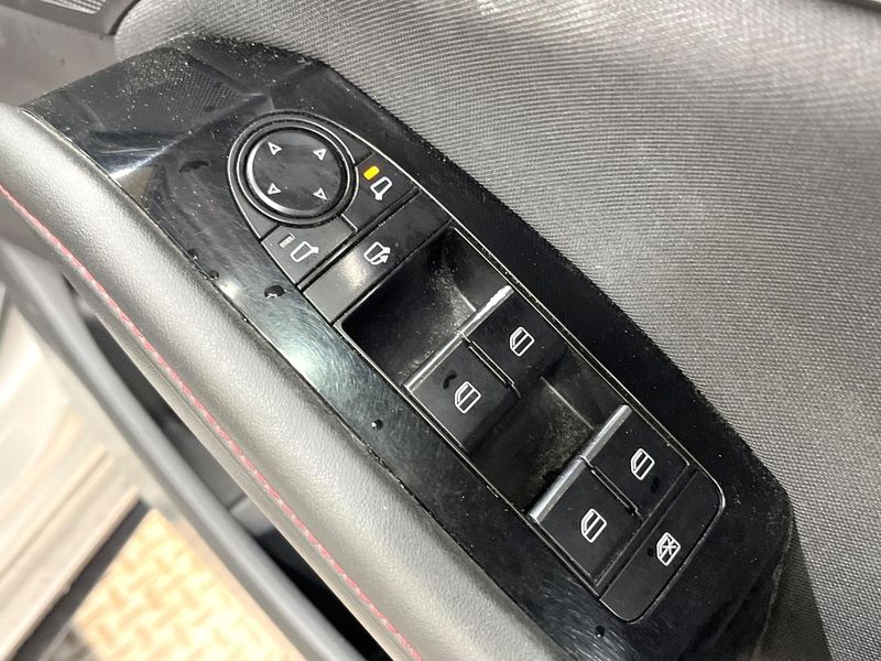 2023 Mazda Mazda 3 Fastback 3DA-BP8R (UW-6a37552018bd5)[27]