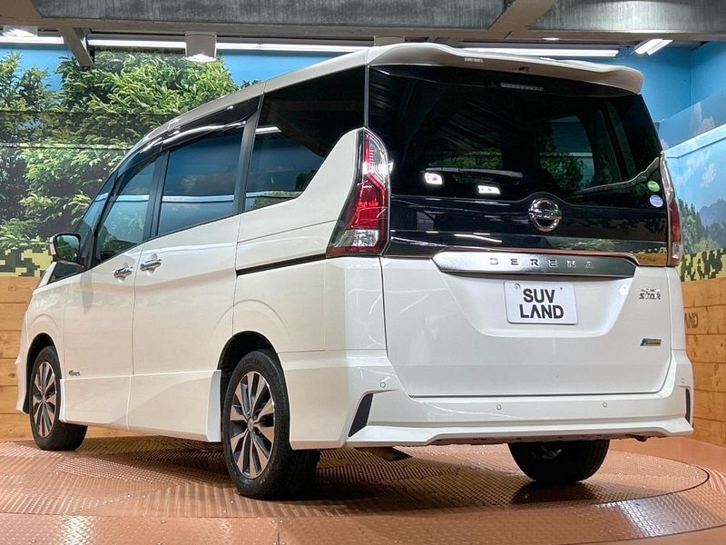 2017 Nissan Serena DAA-GFC27 (UW-6a37554a601f0)[12]