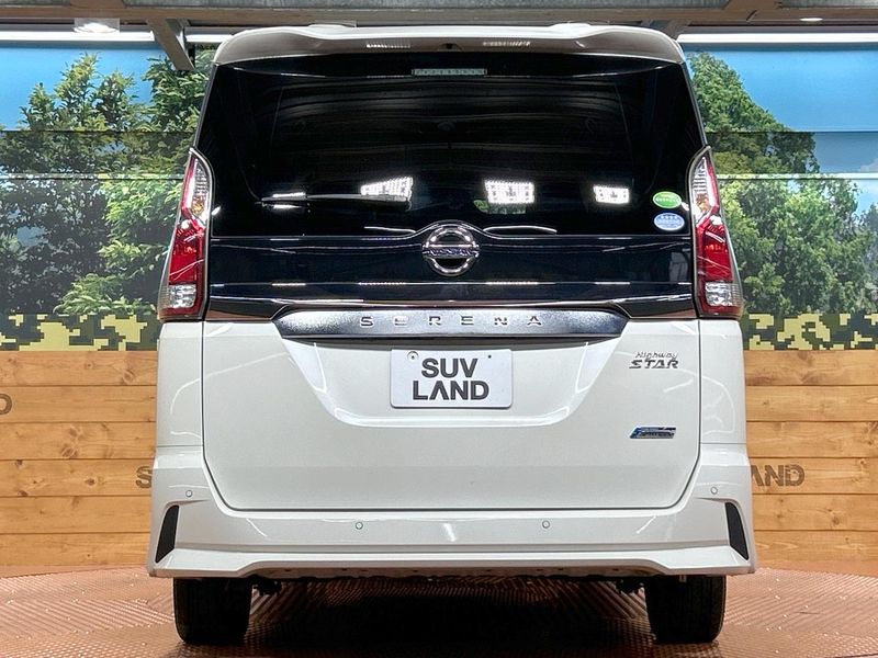 2017 Nissan Serena DAA-GFC27 (UW-6a37554a601f0)[13]