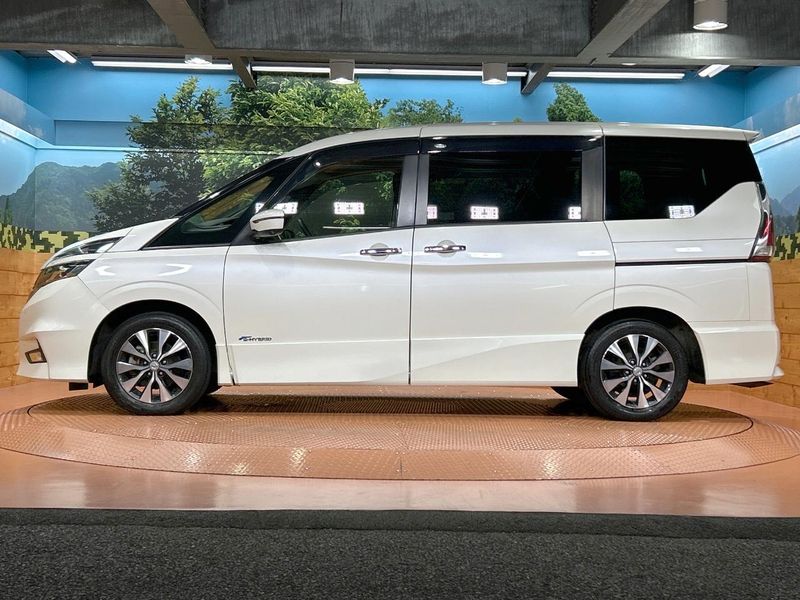 2017 Nissan Serena DAA-GFC27 (UW-6a37554a601f0)[11]