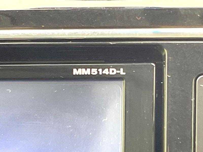 2015 Nissan Serena DAA-HFC26 (UW-6a3755745042f)[21]
