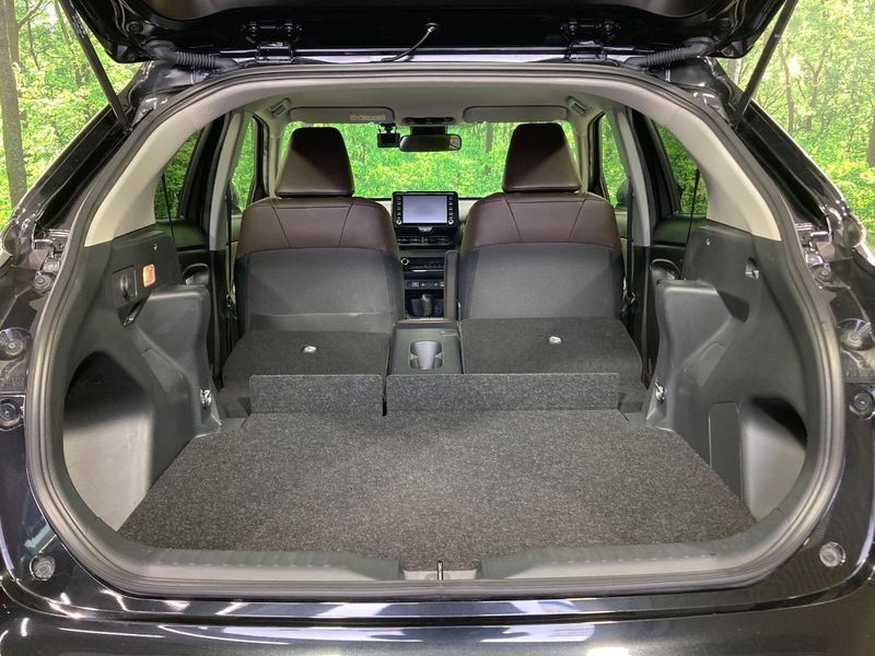 2021 Toyota Yaris Cross 6AA-MXPJ10 (UW-6a37565259e9c)[9]